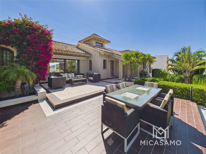 Image No.1-5 Bed Villa for sale