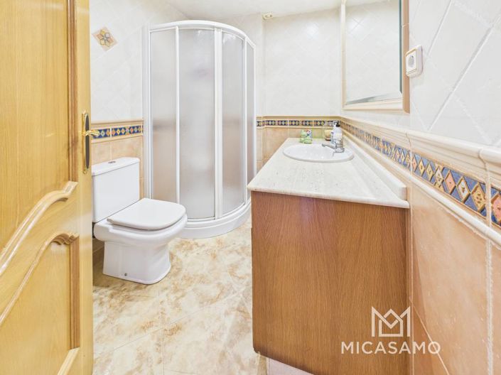 Image No.11-5 Bed Villa for sale