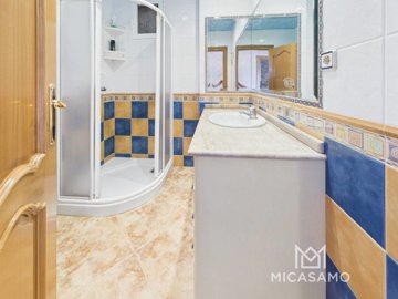 9709spacious5bedroomfamilyvillawithstunningmo