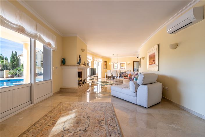 Image No.6-4 Bed Villa for sale