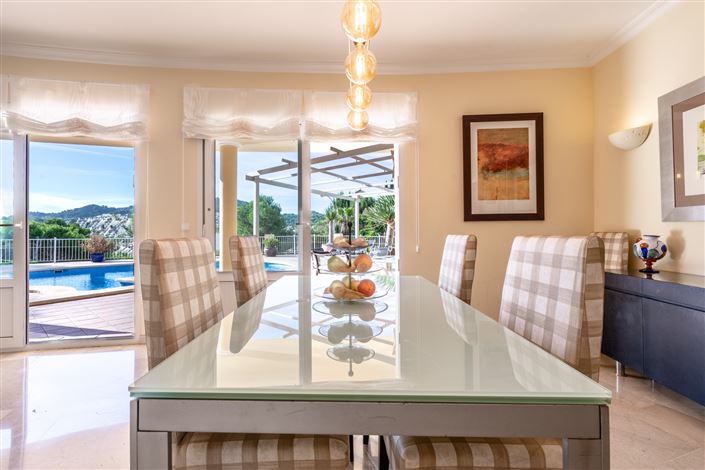 Image No.9-4 Bed Villa for sale