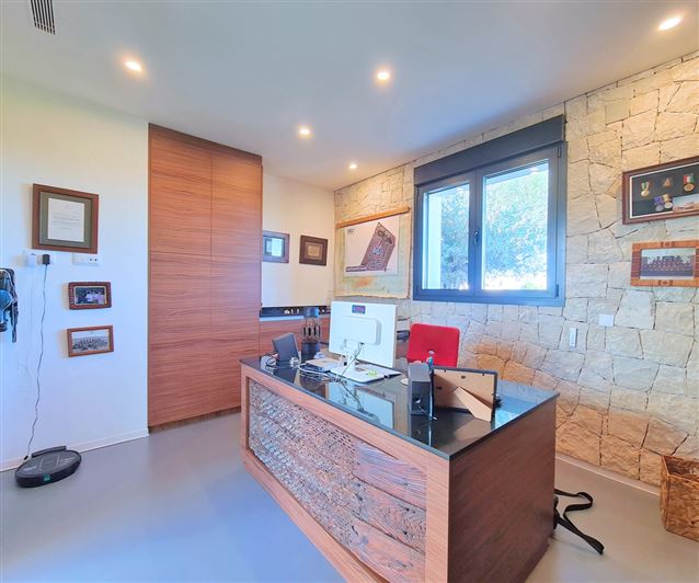 Image No.10-3 Bed Villa for sale