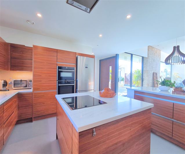 Image No.7-3 Bed Villa for sale