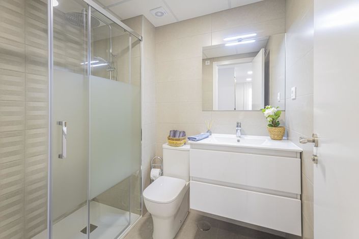 Image No.20-3 Bed Apartment for sale