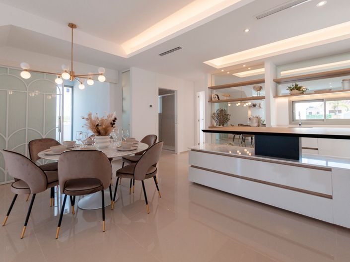 Image No.4-4 Bed Villa for sale