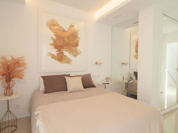 Image No.8-4 Bed Villa for sale