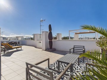 12916modern2bedapartmentwithprivatesolariuman