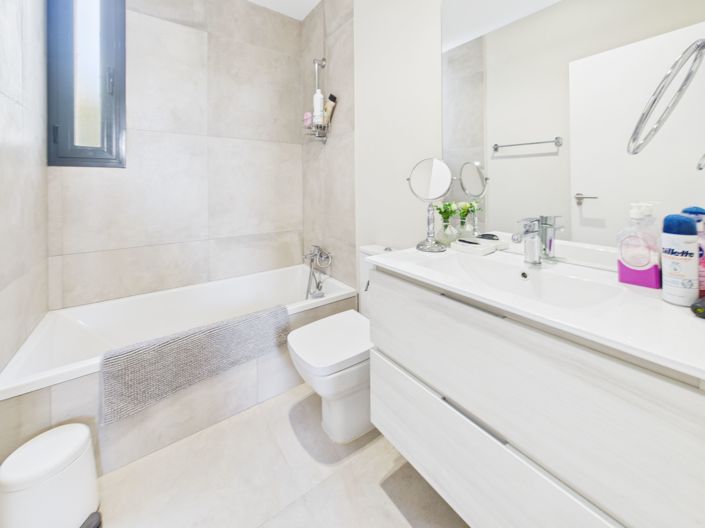 Image No.16-3 Bed Villa for sale