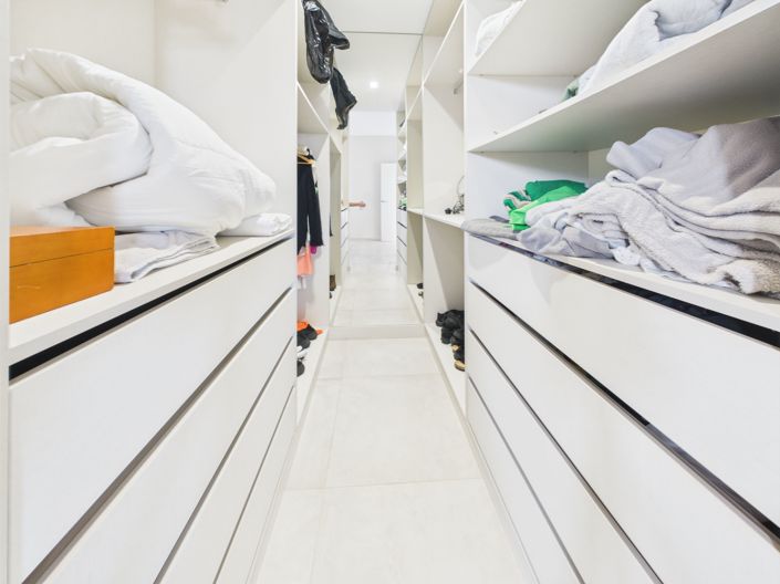 Image No.17-3 Bed Villa for sale