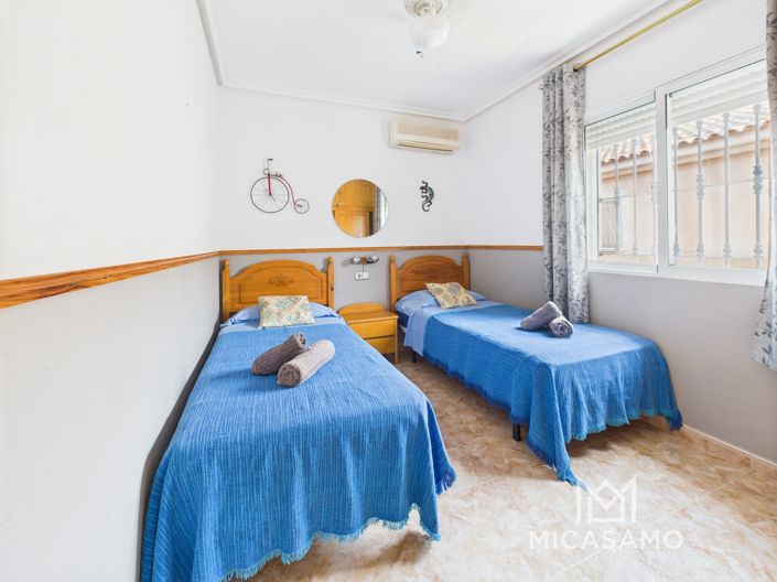 Image No.11-3 Bed Townhouse for sale