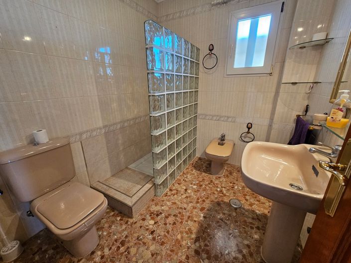 Image No.13-5 Bed Villa for sale