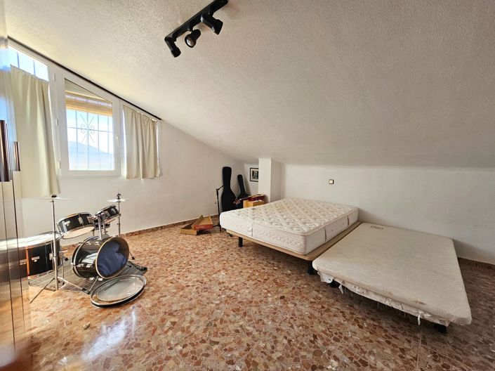 Image No.18-5 Bed Villa for sale