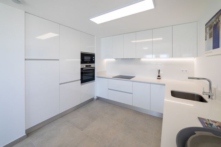 Image No.17-3 Bed Apartment for sale