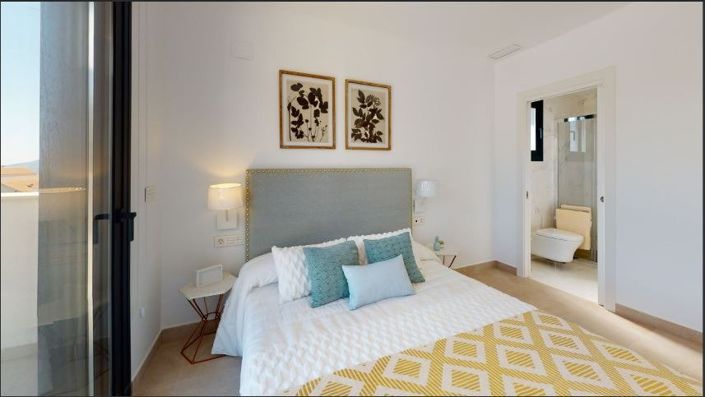 Image No.13-3 Bed Villa for sale