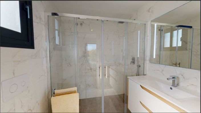 Image No.17-3 Bed Villa for sale