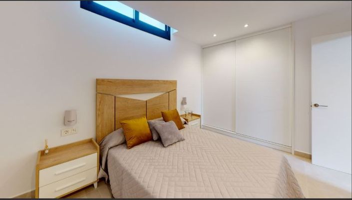 Image No.20-3 Bed Villa for sale