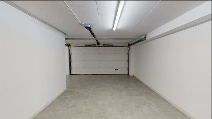 Image No.24-3 Bed Villa for sale