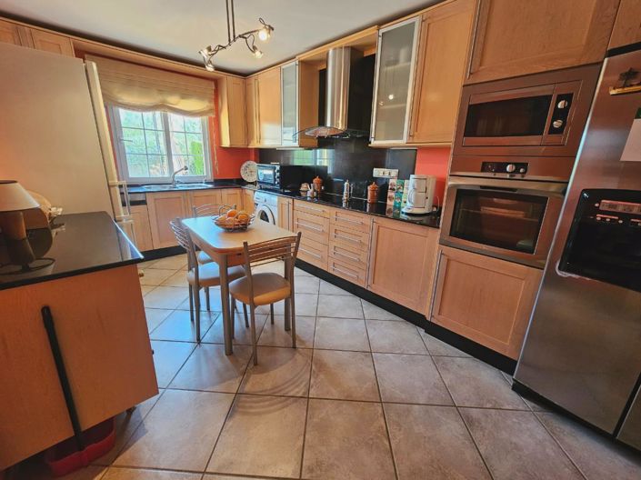 Image No.11-3 Bed Villa for sale