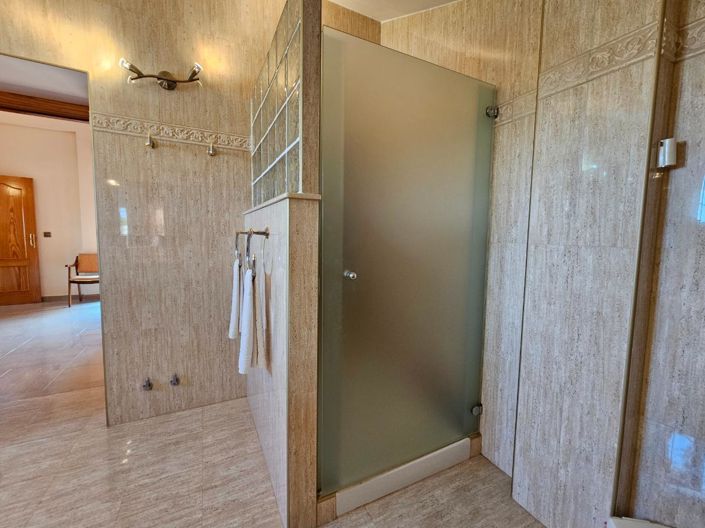 Image No.22-3 Bed Villa for sale