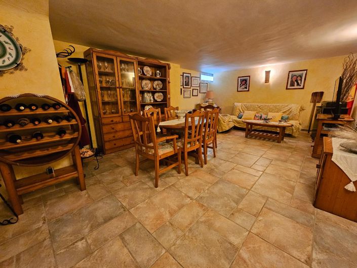 Image No.27-3 Bed Villa for sale