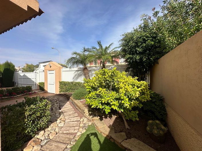 Image No.2-4 Bed Villa for sale