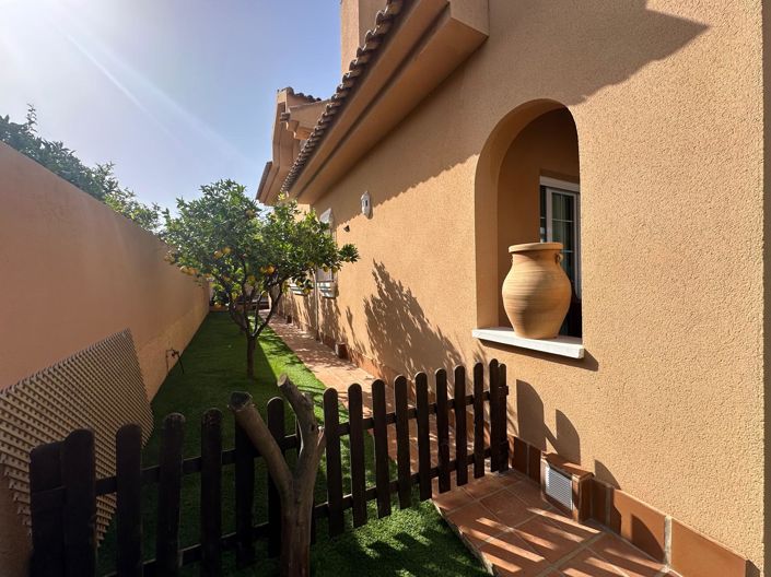 Image No.24-4 Bed Villa for sale
