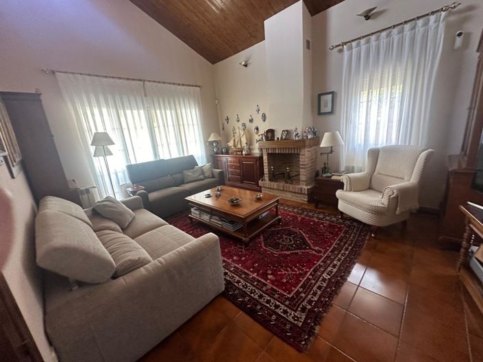 Image No.4-4 Bed Villa for sale