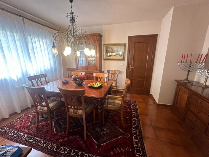 Image No.6-4 Bed Villa for sale