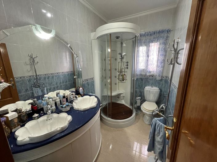 Image No.49-3 Bed Villa for sale