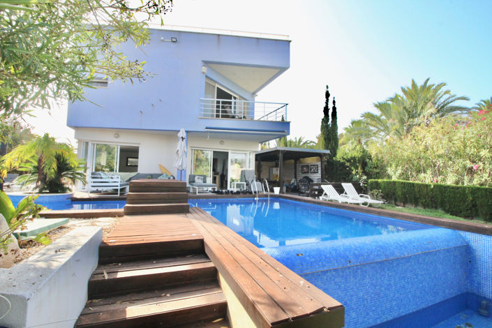 Image No.1-Villa de 5 chambres à vendre à La Manga del Mar Menor