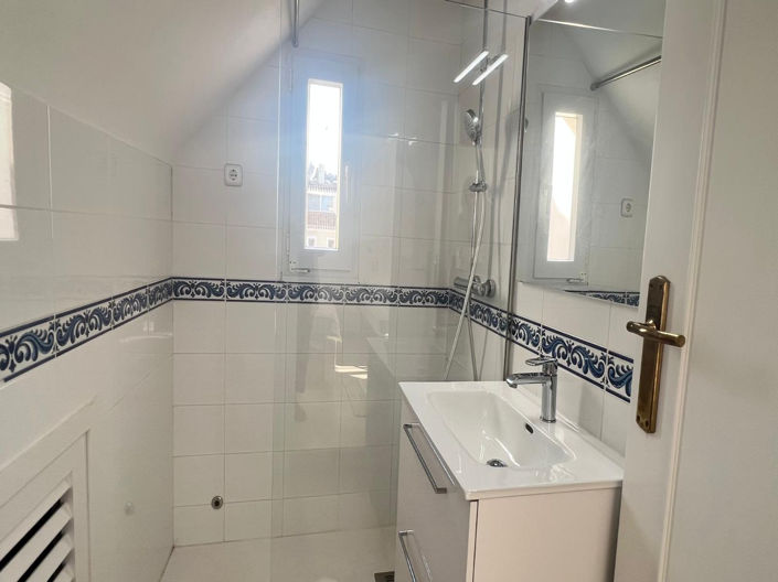 Image No.17-3 Bed Villa for sale