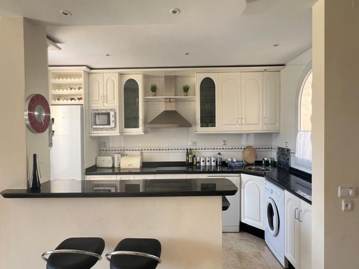 Image No.20-3 Bed Villa for sale