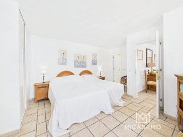 94382bedroomgolfbungalowinlamangaclub08042511