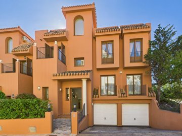 94754bedroomelcototownhousewithgolfviewsinlam