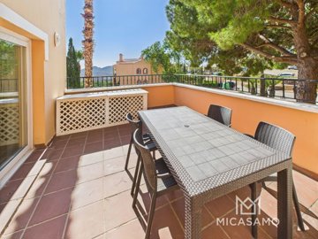 9706elevatedlivingwithstunningmountainviews04