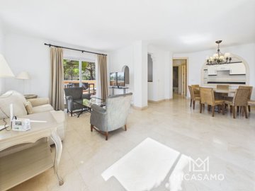 9706elevatedlivingwithstunningmountainviews04