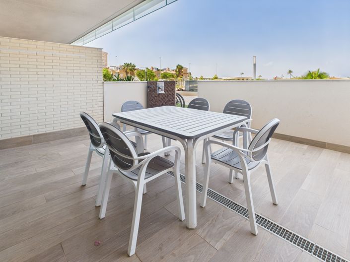 Image No.11-2 Bed Apartment for sale