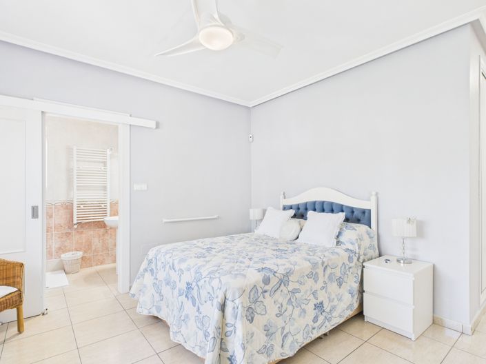 Image No.13-6 Bed Villa for sale