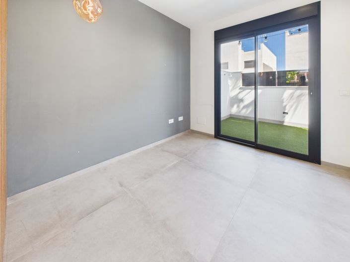 Image No.24-4 Bed Villa for sale