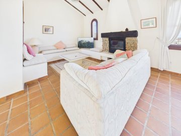 9801losaltosvillaforsale3bedrooms2bathroomsst