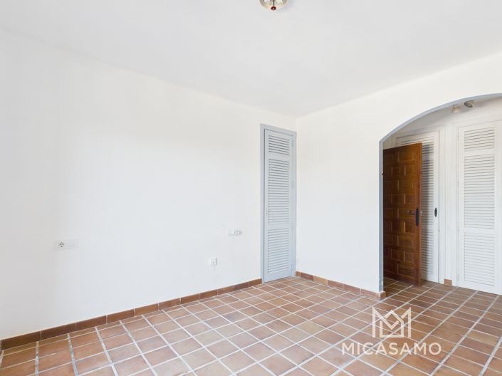 Image No.18-3 Bed Villa for sale