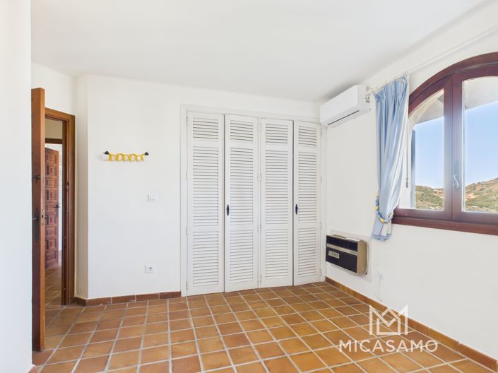 Image No.18-3 Bed Villa for sale