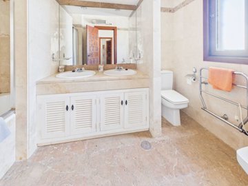 9801losaltosvillaforsale3bedrooms2bathroomsst