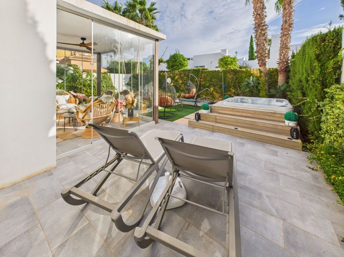 Image No.17-3 Bed Villa for sale