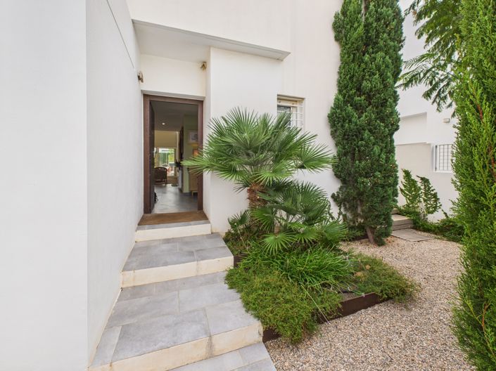 Image No.18-3 Bed Villa for sale