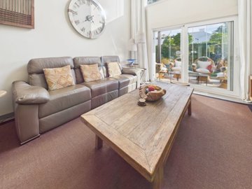 12632elegantmodernvillawithprivatepooljacuzzi