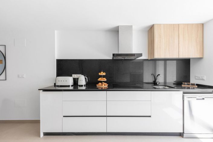 Image No.22-4 Bed Townhouse for sale