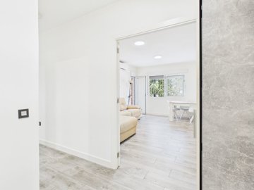 12734refurbishedapartmentonthefirstlineoflosa