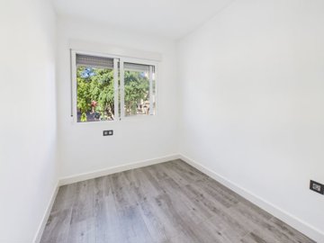 12734refurbishedapartmentonthefirstlineoflosa