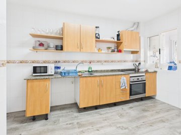 12734refurbishedapartmentonthefirstlineoflosa